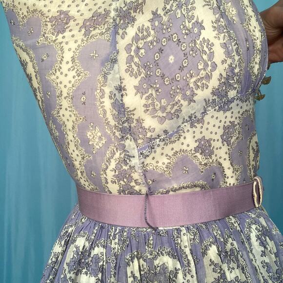 1950s Shirley Lee Purple Floral Fit and Flare Cocktail Dress - Picture 5 of 9
